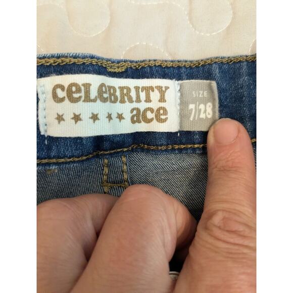 Celebrity Ace Women’s High Waisted Stretch Flare Distressed Jeans Size 7/28 - Picture 3 of 10